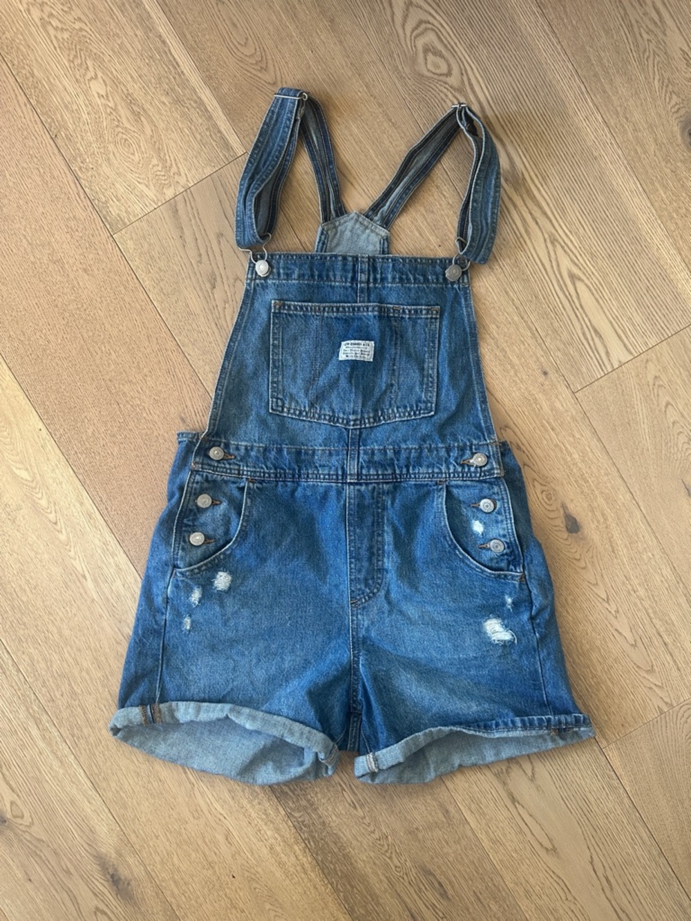 Levi’s overalls shorts
